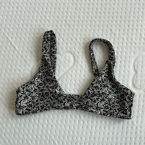 Skatie like new Penny top